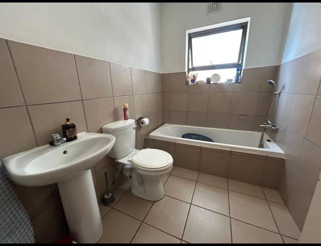 3 BEDROOM APARTMENT FOR SALE IN ALBERTSDAL